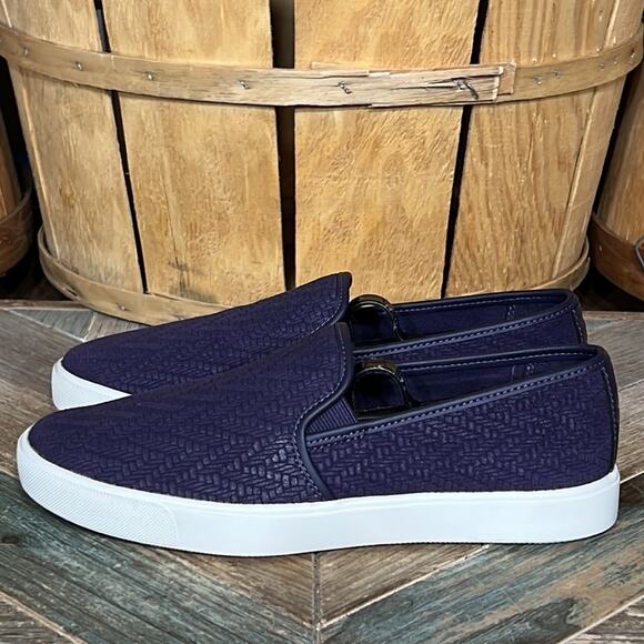 Under Armour DJ Purple Nubuck Leather Slip-On Sneakers Shoes Womens Size 6.5 - Picture 2 of 11